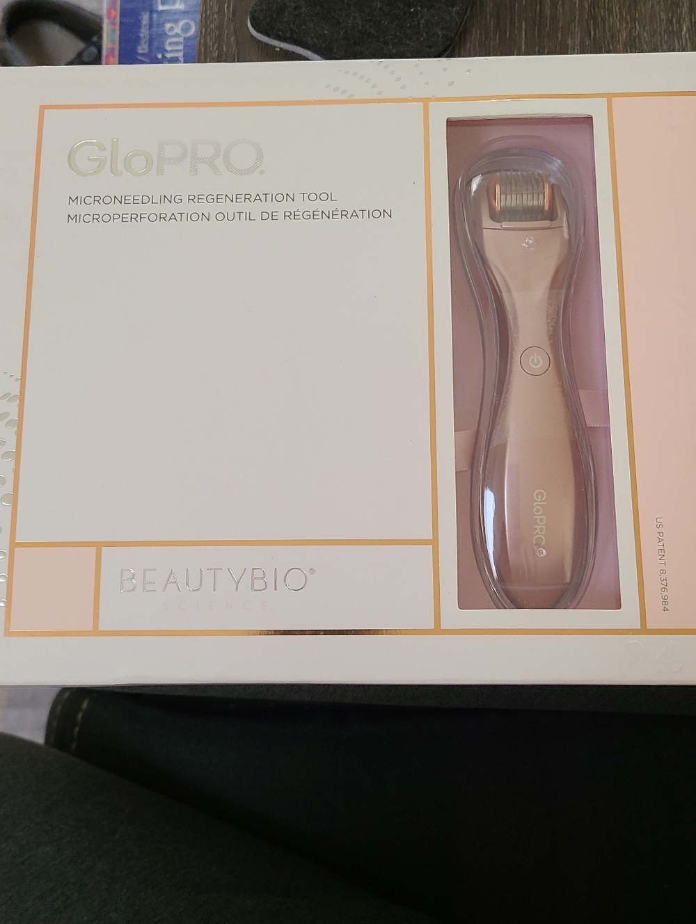 GloPro Rose Gold Microneedling Tool